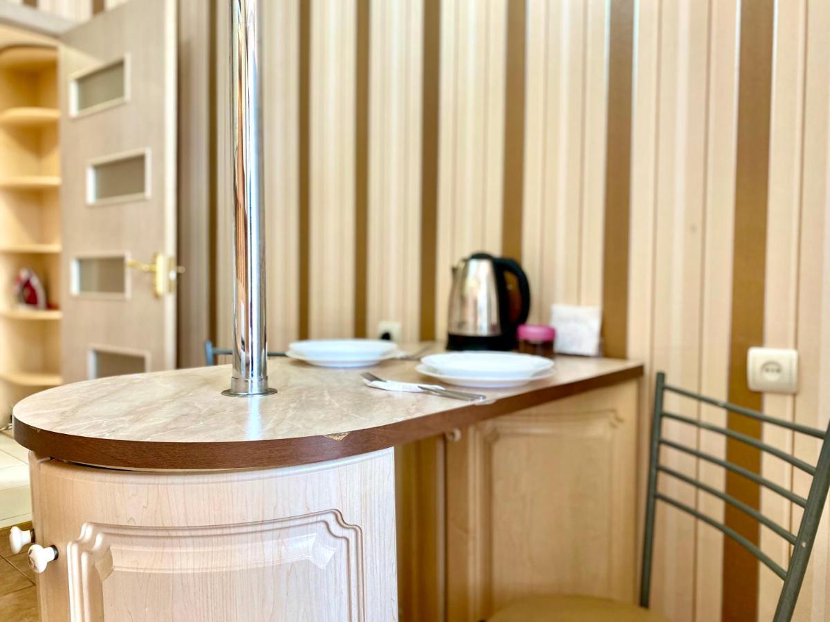 Apartpoltava Елегантна Квартира В Новобудові,Біля Каштанової Алеї, Центр Міста, Звітна Документація Exterior foto